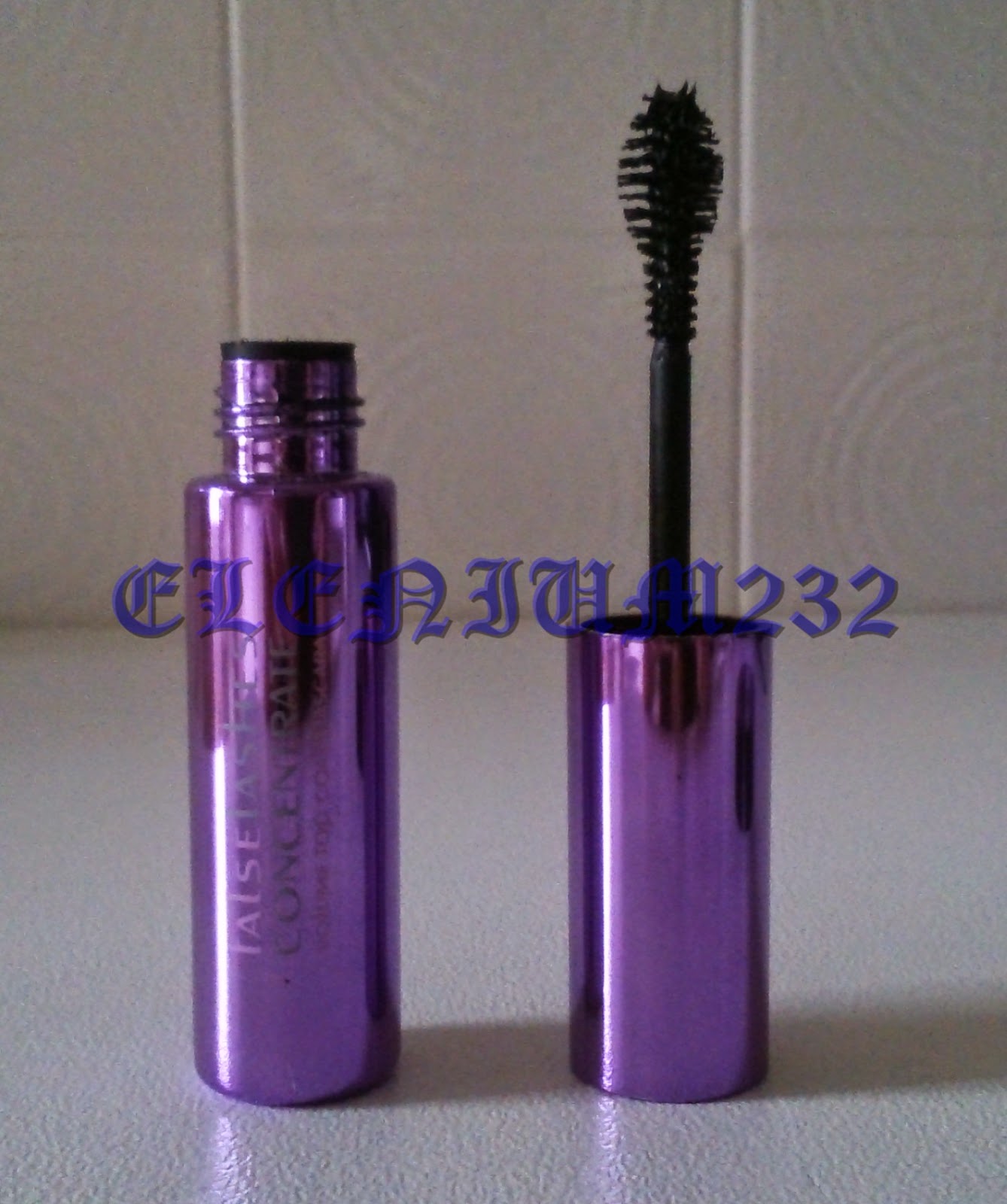 FALSE LASHES CONCENTRATE VOLUME TOP COAT MASCARA DE KIKO